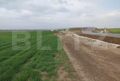 Teren agricol extravilan de 11630 mp, în Aeroport