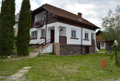 Nucsoara - Casa cu teren 600 mp - 26