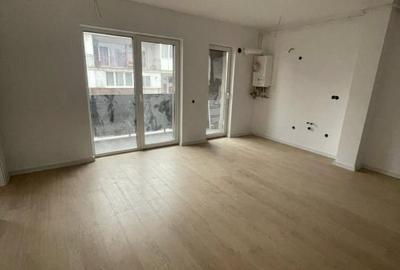 Apartament cu 2 camere semidecomandat în Florești