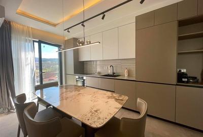 Apartament cu 3 camere semidecomandat, mobilat în Bună Ziua