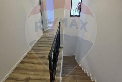 DE INCHIRIAT Casă / Vilă în Otopeni - 15