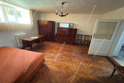 Casa individuala 2 apartamente | 310 mp utili |  clinica / birouri Elisabetin - 6
