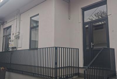Apartament nou renovat, la casa, in centru. - 8