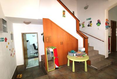 Casa ideala pentru activitati Comerciale. (gradinita, after school, ...) - 6