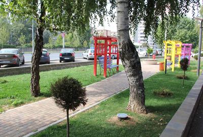 Apartament cu 3 camere decomandat, mobilat în Popești-Leordeni