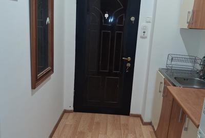 Romana -  ASE 300 euro/luna Piata Romana - 8