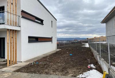 Vila FINALIZATA SI INTABULATA 4 Camere - Valea Adanca - 5 Drumuri - 3