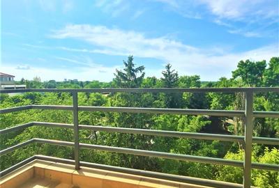 Apartament cu 4 camere decomandat în Primăverii