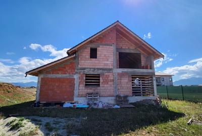 Casa la rosu Sînpetru - Livada - 13