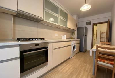 Apartament cu 3 camere decomandat, mobilat în Drumul Taberei