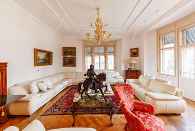 Resedinta patrimoniala de 222 mp | Piata Victoriei | Cladire istorica-Lift - 1