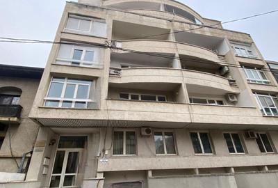 SE VINDE APARTAMENT DECOMANDAT 10 CAMERE LUX 456 MP UTILI IN ZONA AVIATORILOR - 1