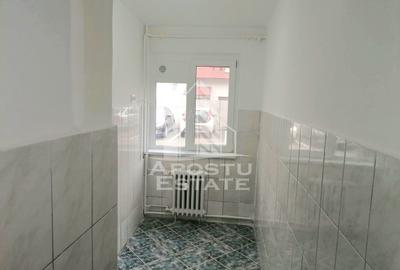 Apartament semidecomandat, renovat,2 camere,parter,Bulevardul Cetatii - 2