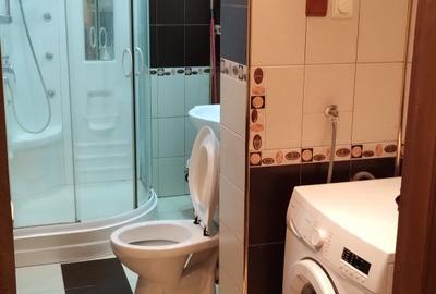 Bulevardul Timisoara-Strada SIbiu( ZONA FAVORIT) 3 camere - 7