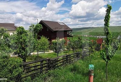 Căsuță cochetă cu panoramă superbă asupra satului Câmpenești și a lacurilor - 5