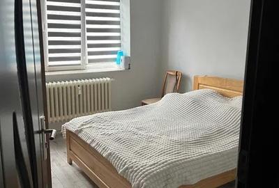 Apartament cu 2 camere semidecomandat, mobilat în Tătărași