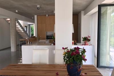 Beautiful villa - Baneasa area - 6rooms - 4
