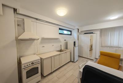 Studio Calea Calarasilor | P-ta Muncii | bloc 2015 | Comision zero - 1