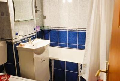 Apartament 2 camere decomandat, etaj intermediar, centrala proprie. Zona racadau - 7