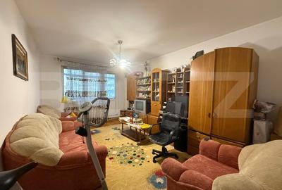 Apartament cu 3 camere decomandat, mobilat în Alexandru cel Bun