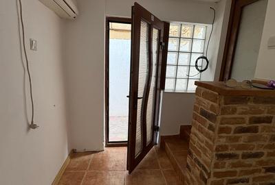 Casa de vânzare - Constanta - 6 CAMERE-147 mp. totali ( fără curtea interioară) - 12