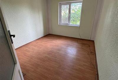 Apartament 3 camere, etaj 1 , 80mp in Campineanca - 11