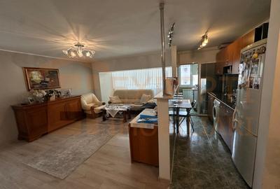 Apartament 3 camere, vedere bilaterală – Zona Trocadero, Constanta; COMISION 0% - 4