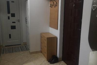 Închiriez apart 2 camere, etaj 1, Micro 17 - 3