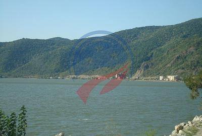 Investiție Exclusivistă pe Malul Dunării – Teren 2100 mp - De vanzare - 1