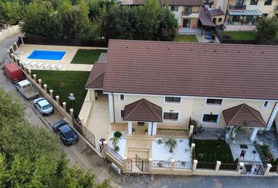 Casă superfinisată, complet mobilată, cu piscină încălzită – 5 camere, 5 băi - 1