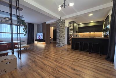 Casă individuală cu 4 camere în Tunari