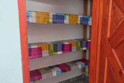 Închiriez apartament la casă în cartierul Între Lacuri - 9