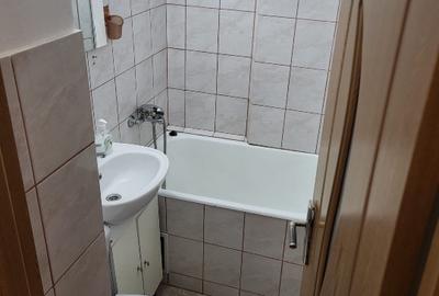 Tomis Nord, de vanzare garsoniera, etaj 1, mobilata - 3