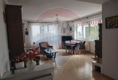 Casă / Vilă cu 8 camere de vânzare în zona Central - 6