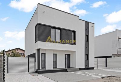 Casă cu 4 camere în Berceni