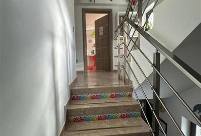 Casa - 370.000eur - 6 Dormitoare + living - 4