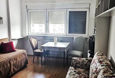 Studio Cismigiu, 24 mp, bloc solid, ideal inchiriere - 1