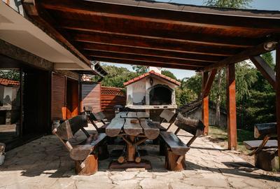 Vilă cu 6 camere, teren de 1000mp, într-un resort montan privat - 26