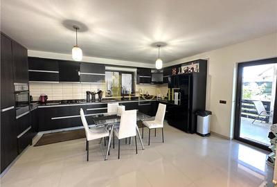 Casa de lux, P+1E, complet mobilata si utilata, Blejoi, Prahova - 10