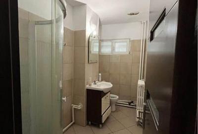 Spațiu comercial de vânzare - Splai Bahlui Mal Drept-85 000 EUR - 4