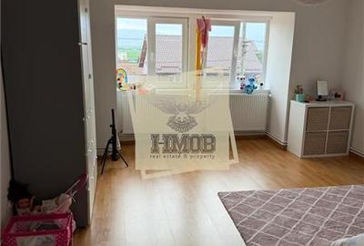 Casa cu 6 camere 2 bai si 1030 mp teren in Viile Sibiului - 8