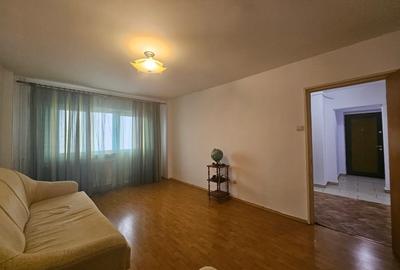 Apartament cu 3 camere decomandat în Găvana