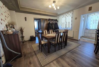 Casă cu grădină generoasă, perfectă pentru familie - Luna de Sus. - 2