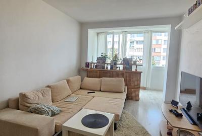 Apartament cu 2 camere decomandat, mobilat în Mihai Viteazul