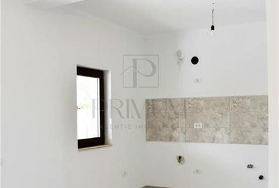 Duplex individual- zona excelenta -  curte amenajata - despartit prin camera teh - 15