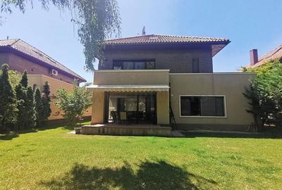 Vila cu acces la piscina in apropiere de Jolie Ville - 2