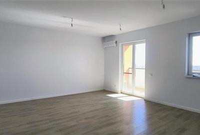 Apartament cu 2 camere nedecomandat în Aradului