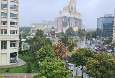 3 Camere cu Vedere Panoramică -Catedrala  & Casa Poporului, Marriott - 1