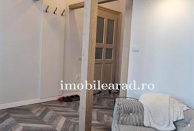 Ap. exclusivist, et.1, km 0 Arad, amenajat cu designer in stil unic - 12