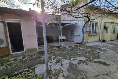 Casa 3 camere, caramida, toate utilitatile, teren 226 mp zona Centru Istoric - 2